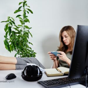 Psychologiczne mechanizmy prokrastynacji – dlaczego odkładamy wszystko na później?